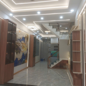4tỷ Bán nhà 1 trệt 2 lầu hoàn công gần ngã tư Miếu Ông Cù P. Bình Chuẩn, Tp. Thuận An