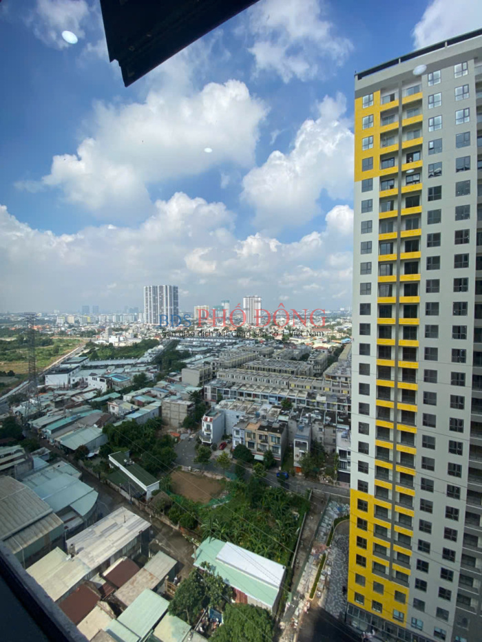 Cần Bán Căn Hộ 58m² - 2 Phòng Ngủ, 2 WC, Tầng Đẹp, View Landmark 81 - Dĩ An