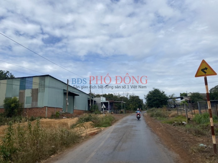 Bán nhà xưởng giá rẻ diện tích 300m2 giá 1,6 tỷ tai Phú Riềng Bình Phước